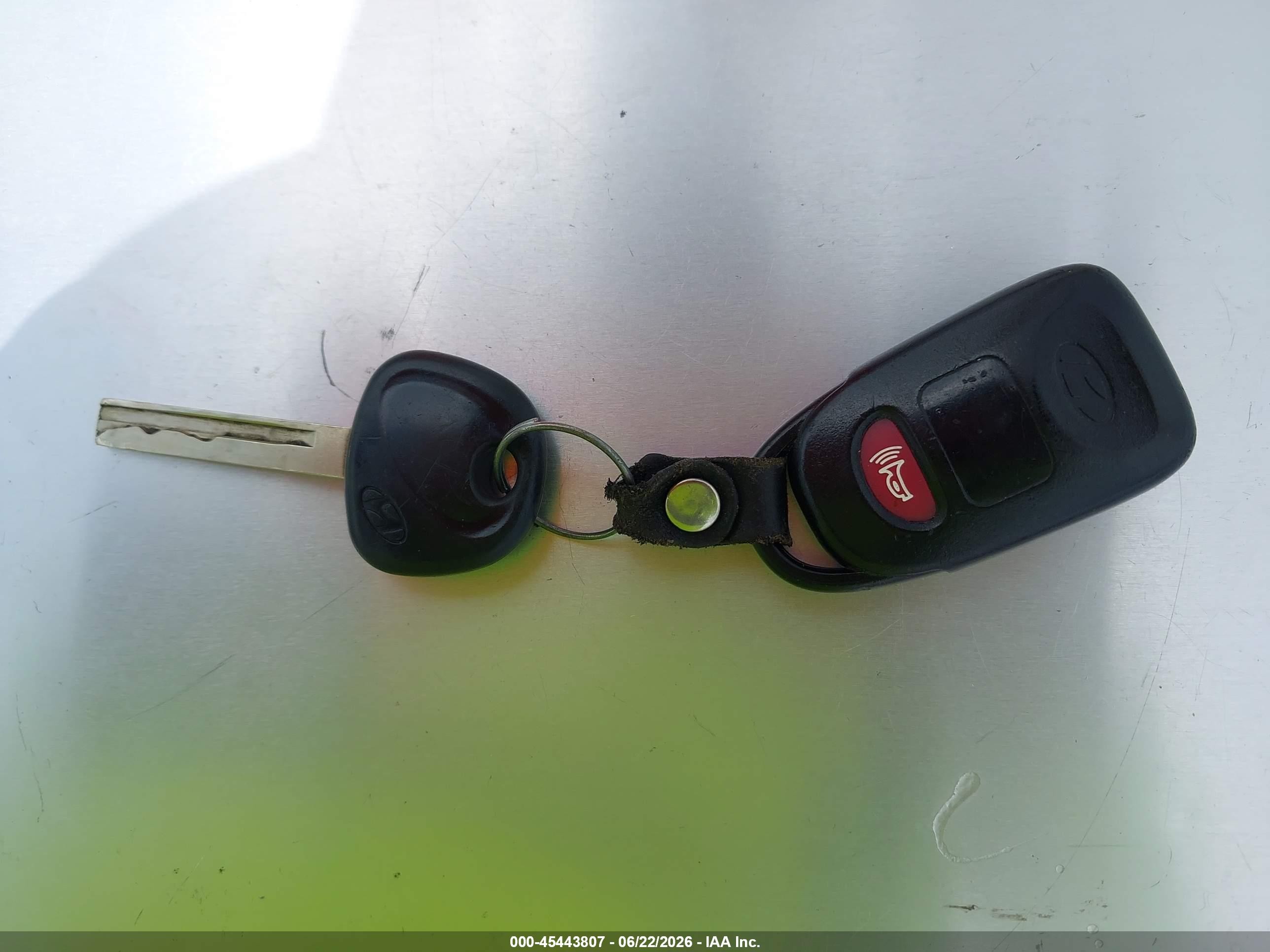 2013 Hyundai Veloster Base W/black Red vin: KMHTC6AD5DU167540