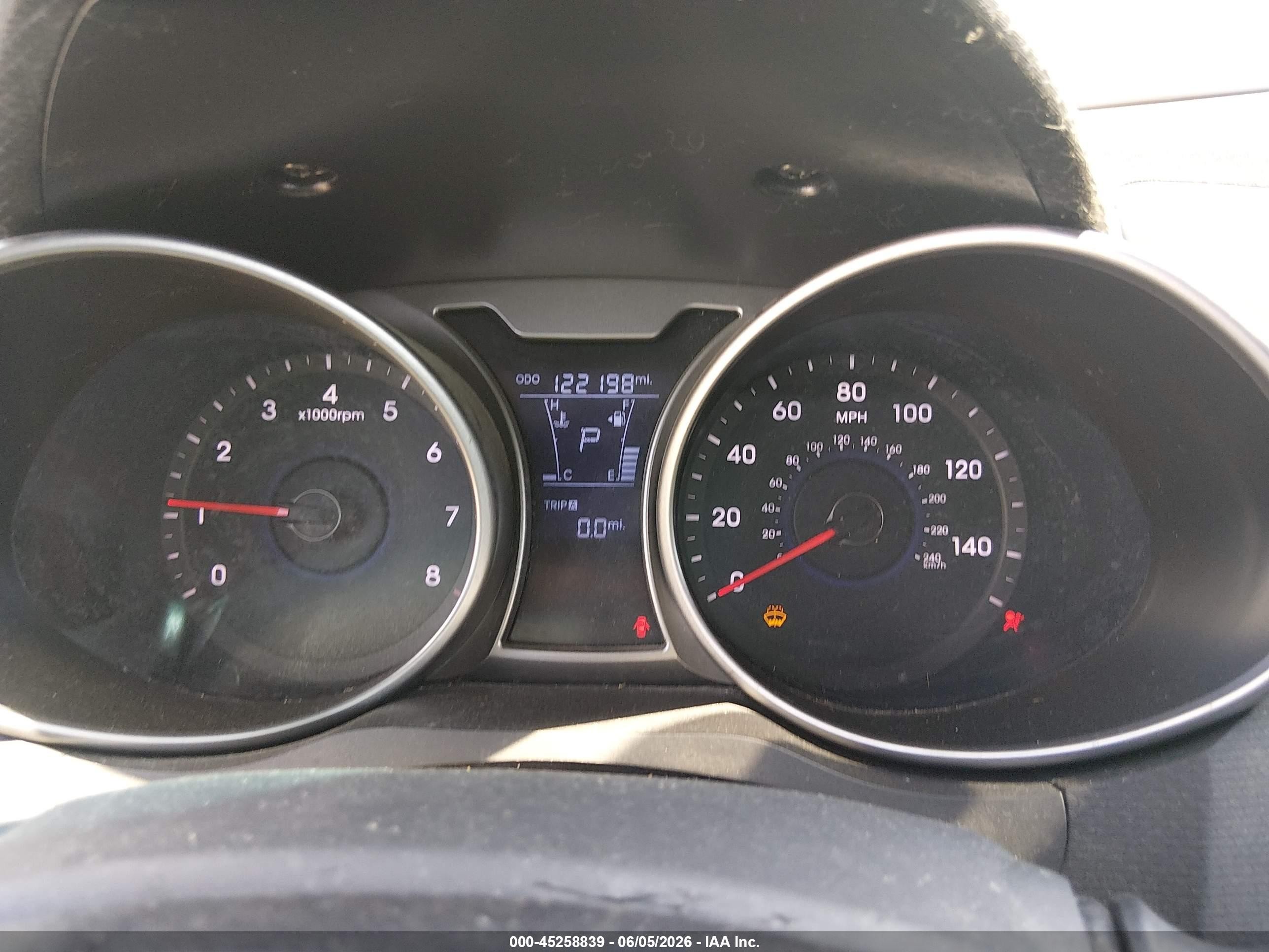 2013 Hyundai Veloster Base W/black Silver vin: KMHTC6AD5DU175850