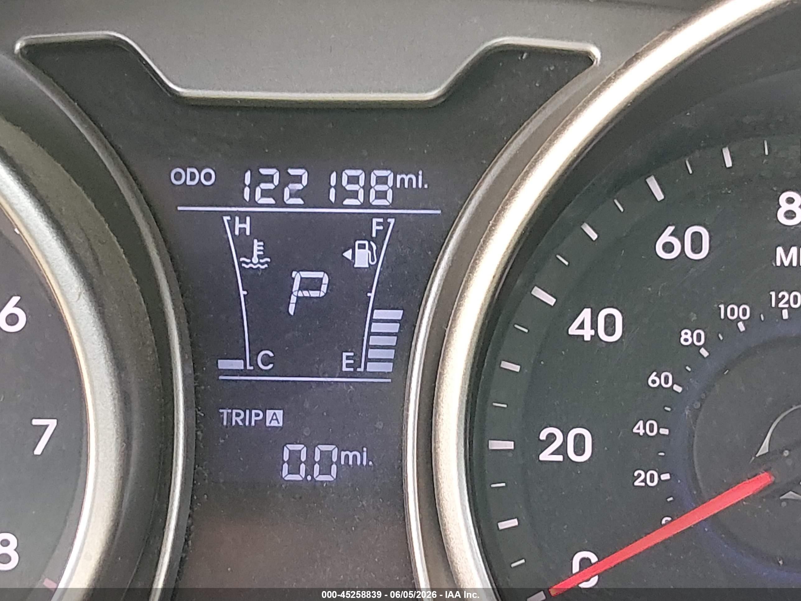 2013 Hyundai Veloster Base W/black Silver vin: KMHTC6AD5DU175850
