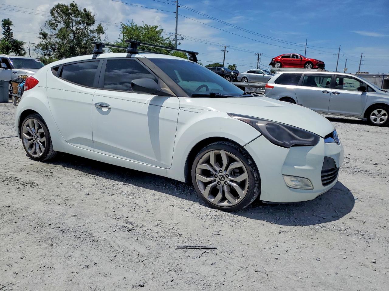2014 Hyundai Veloster Re:flex White vin: KMHTC6AD5EU211926