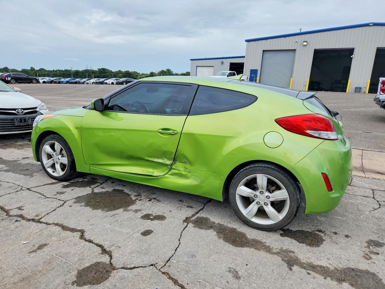 2012 Hyundai Veloster Green vin: KMHTC6AD6CU027088
