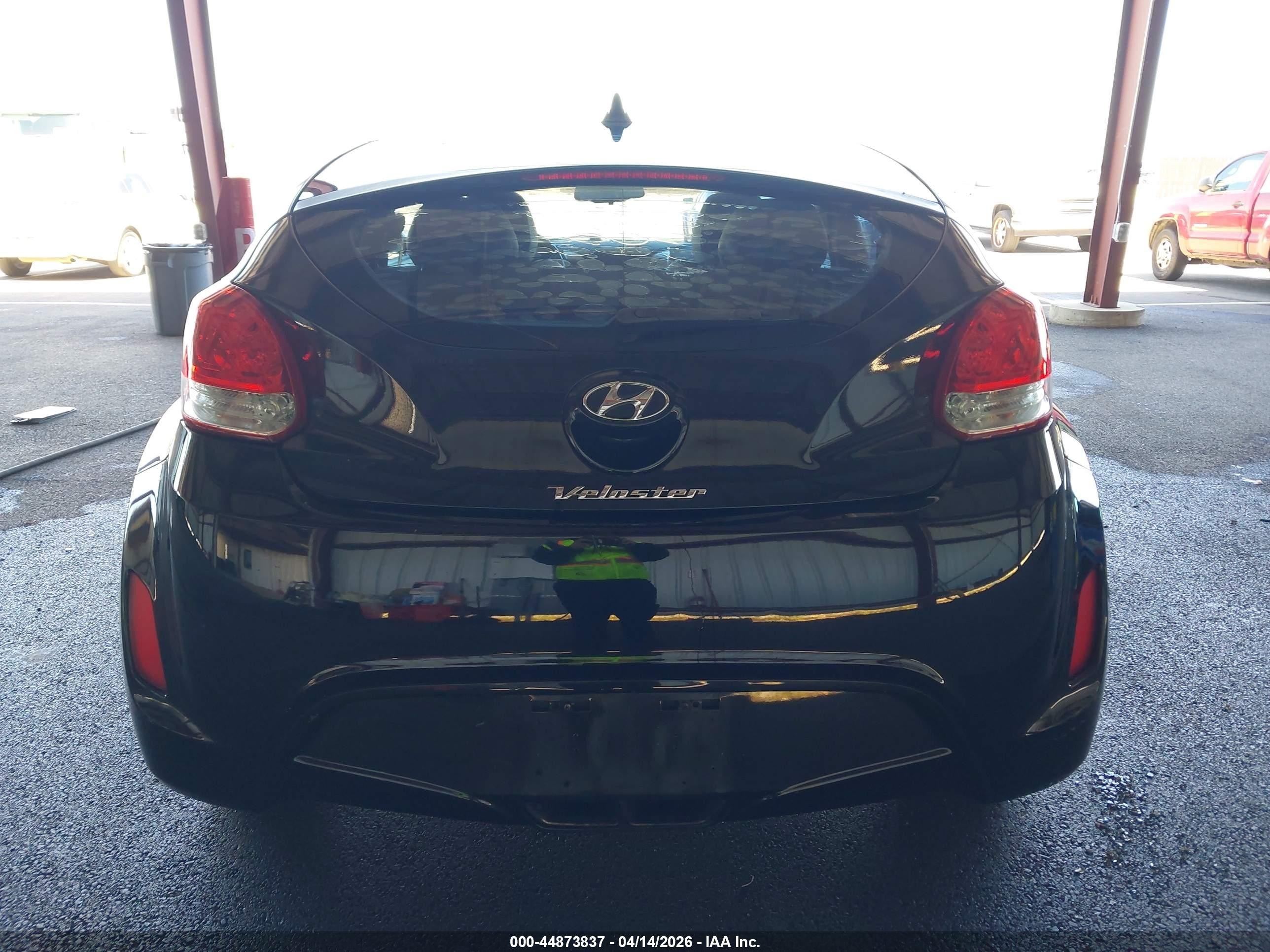 2012 Hyundai Veloster Base W/gray Black vin: KMHTC6AD6CU056560