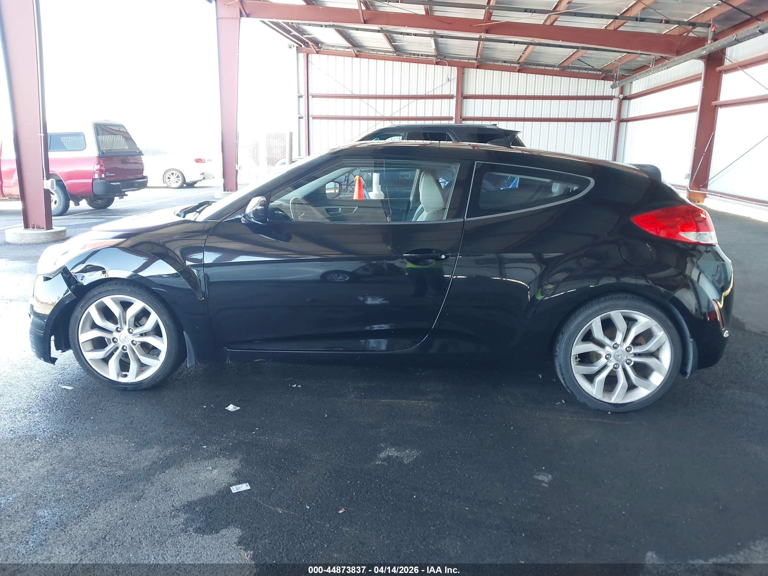 2012 Hyundai Veloster Base W/gray Black vin: KMHTC6AD6CU056560