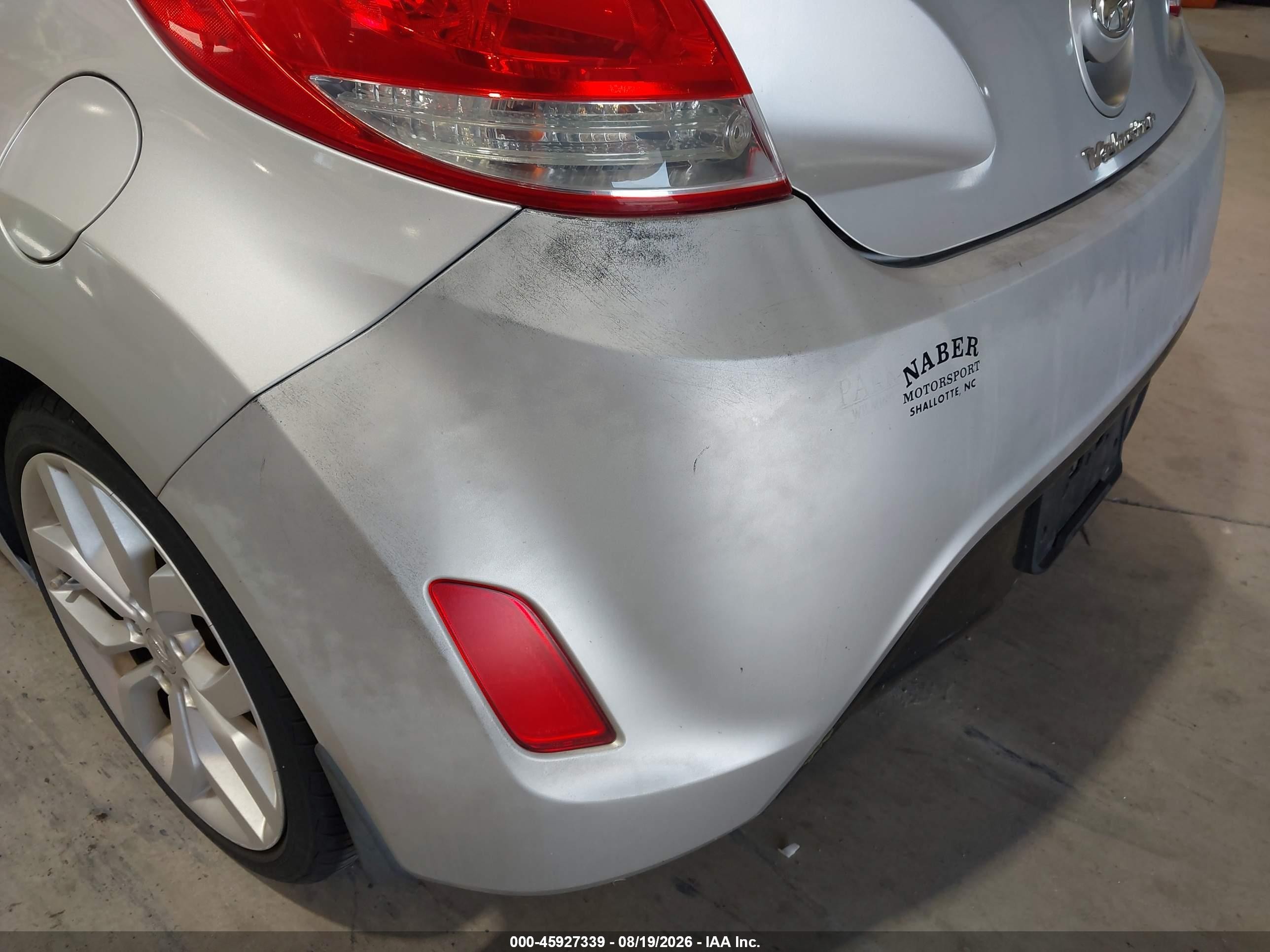 2012 Hyundai Veloster Base W/gray Silver vin: KMHTC6AD6CU056901