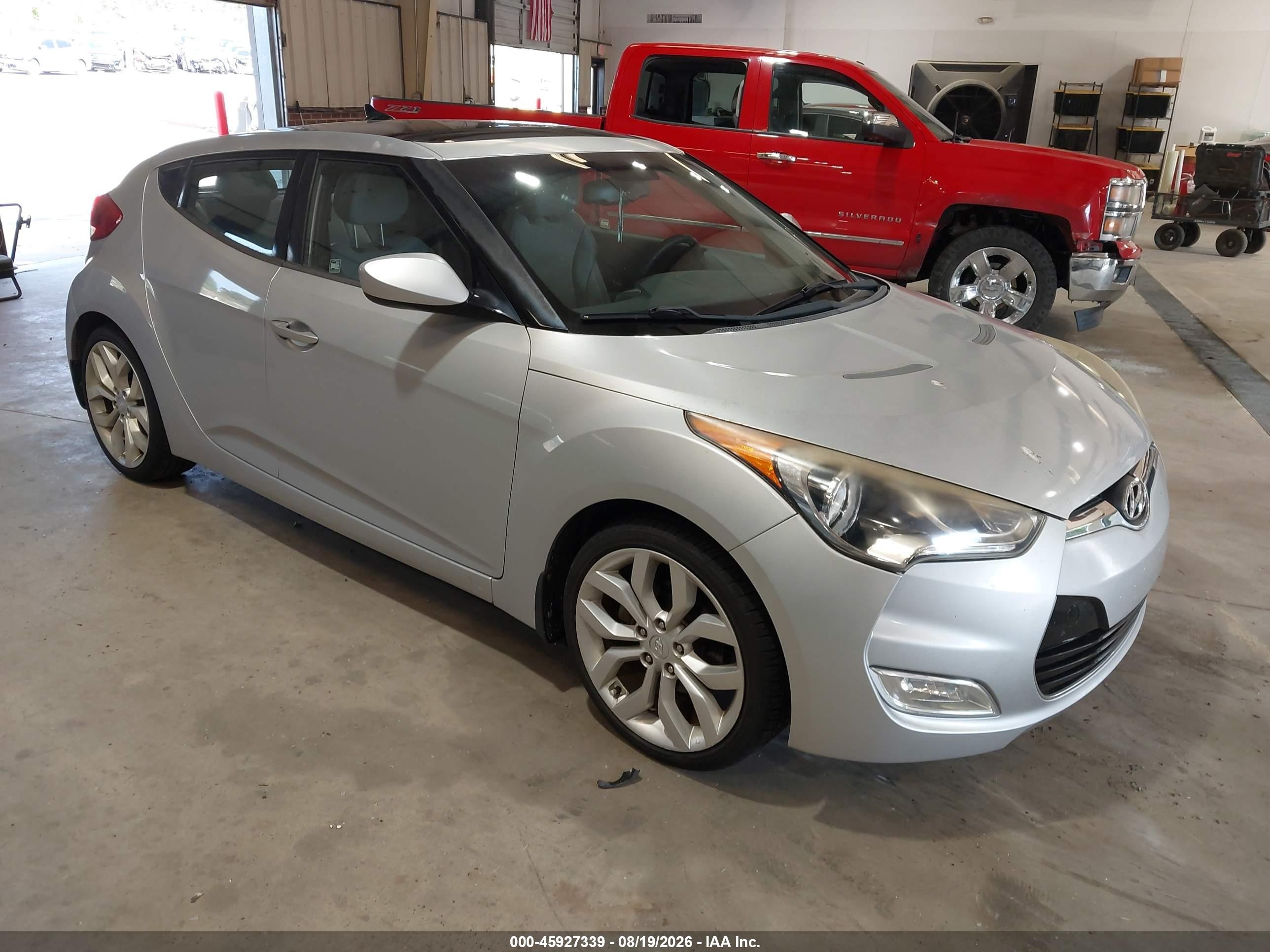 2012 Hyundai Veloster Base W/gray Серебряный vin: KMHTC6AD6CU056901