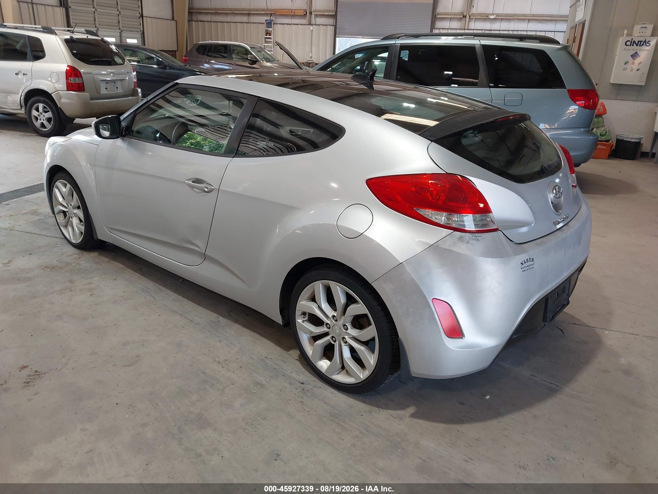 2012 Hyundai Veloster Base W/gray Silver vin: KMHTC6AD6CU056901