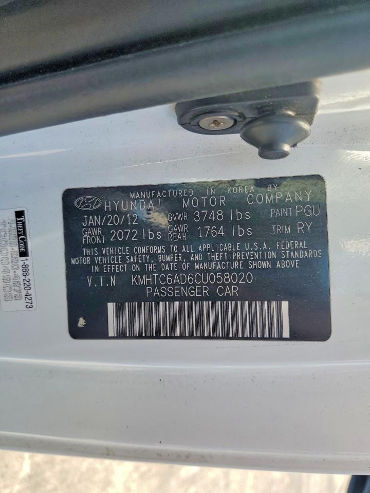 2012 Hyundai Veloster Base White vin: KMHTC6AD6CU058020