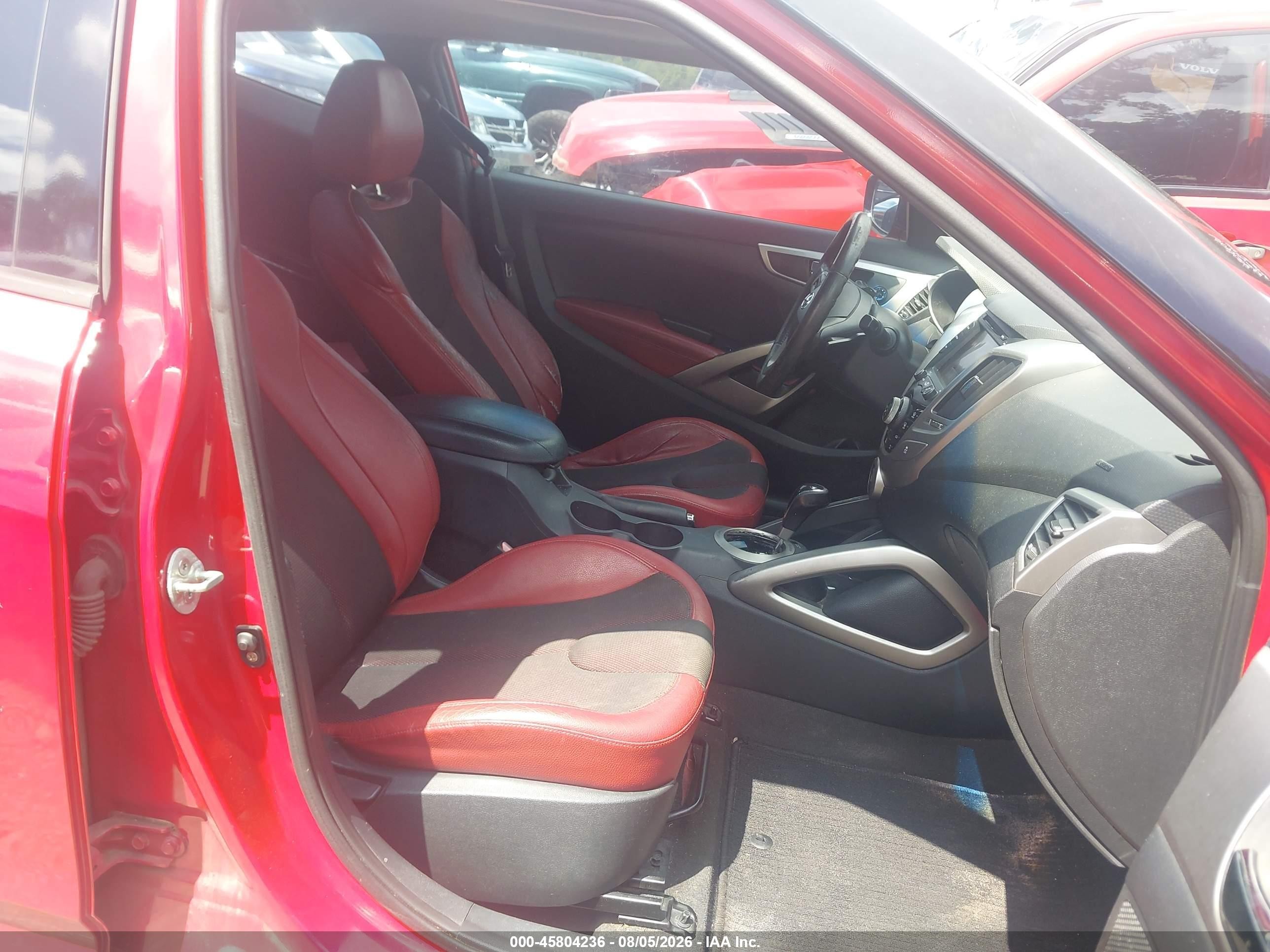 2012 Hyundai Veloster Base W/red/black Red vin: KMHTC6AD6CU065257