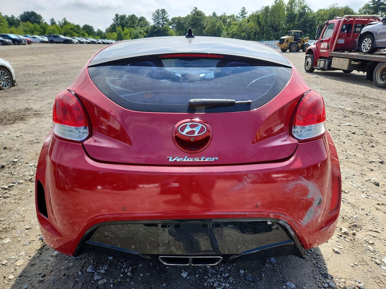 2013 Hyundai Veloster Base Red vin: KMHTC6AD6DU110165