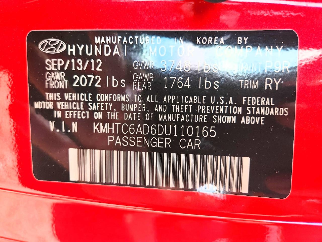 2013 Hyundai Veloster Base Red vin: KMHTC6AD6DU110165