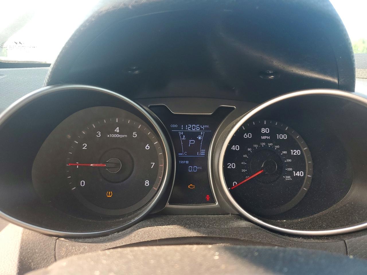 2013 Hyundai Veloster Base Silver vin: KMHTC6AD6DU132151