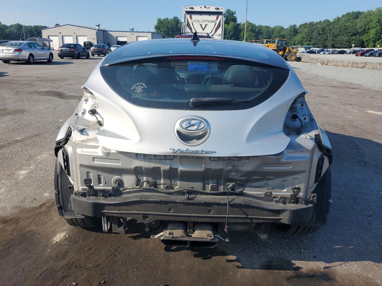 2013 Hyundai Veloster Base Silver vin: KMHTC6AD6DU132151