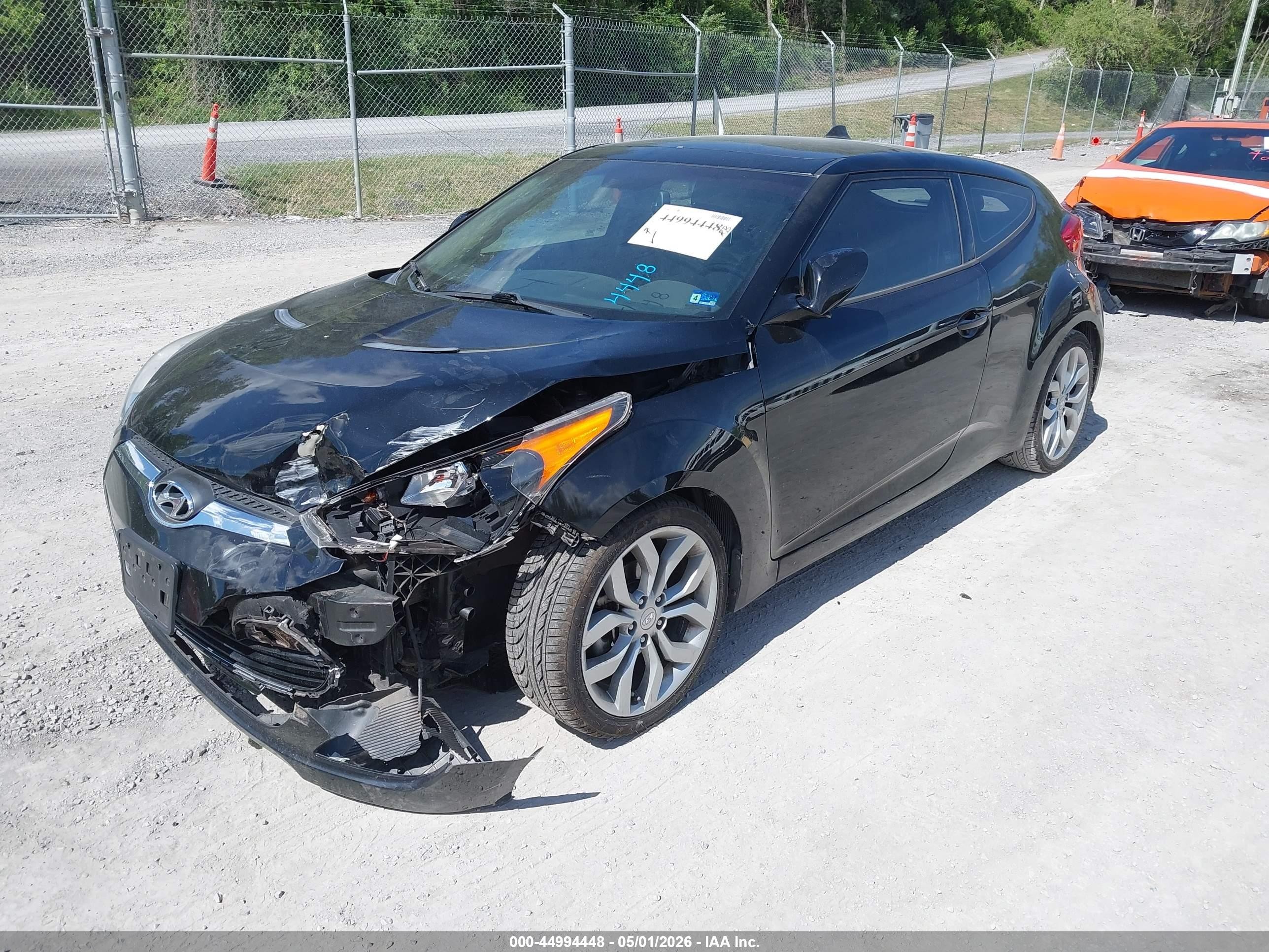 2013 Hyundai Veloster Base W/gray Black vin: KMHTC6AD6DU139326