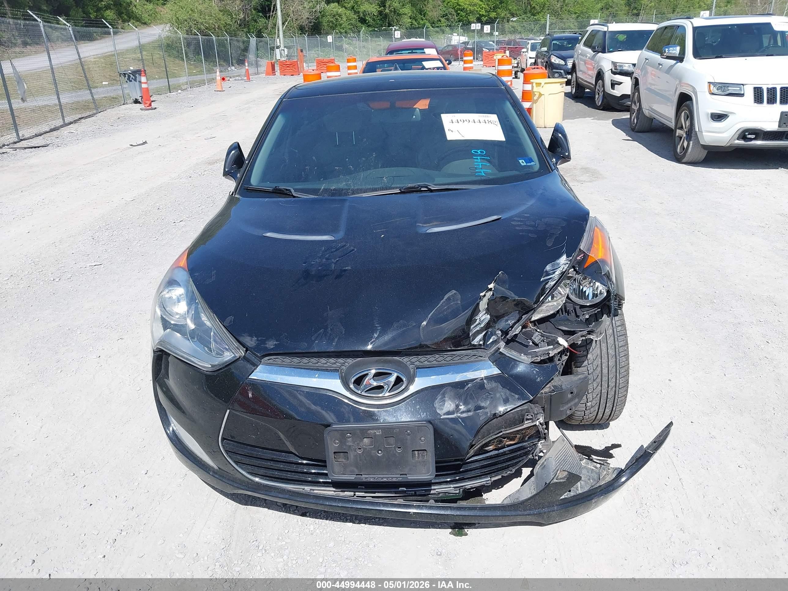 2013 Hyundai Veloster Base W/gray Black vin: KMHTC6AD6DU139326