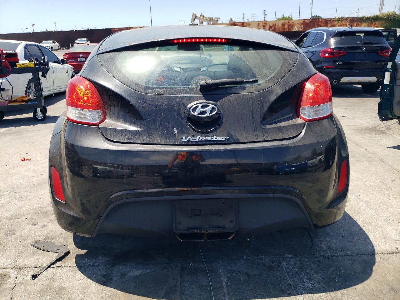 2013 Hyundai Veloster Base Black vin: KMHTC6AD6DU140461