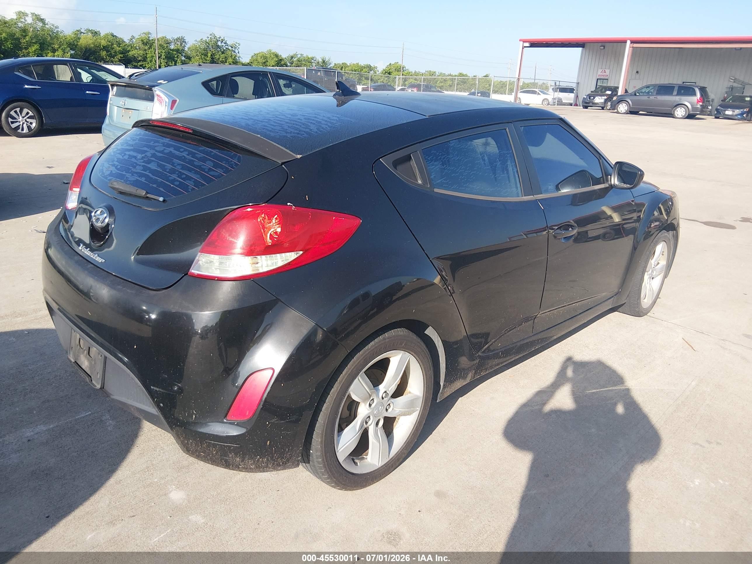 2013 Hyundai Veloster Base W/black Black vin: KMHTC6AD6DU145059