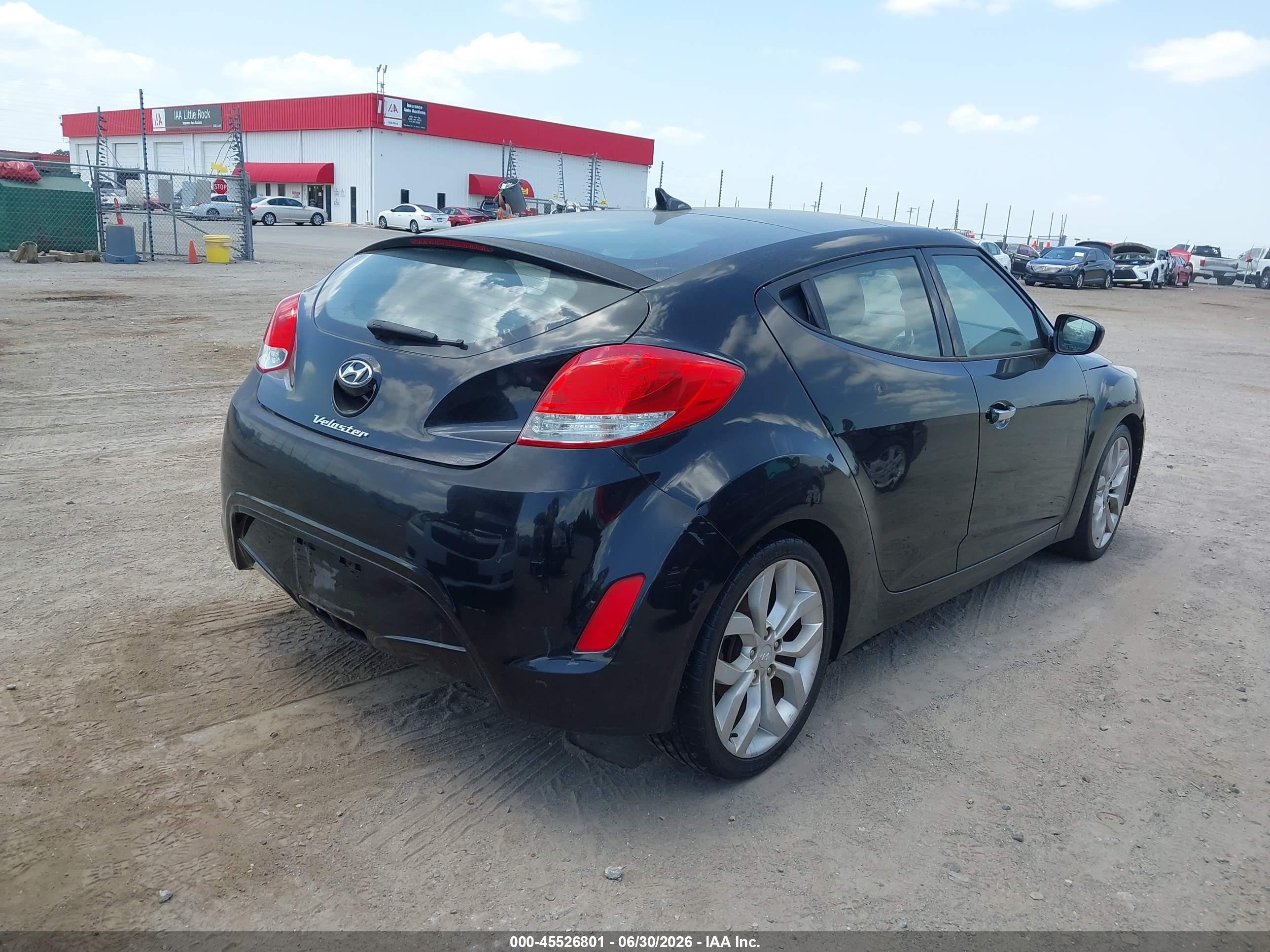 2013 Hyundai Veloster Base W/black Black vin: KMHTC6AD6DU153033