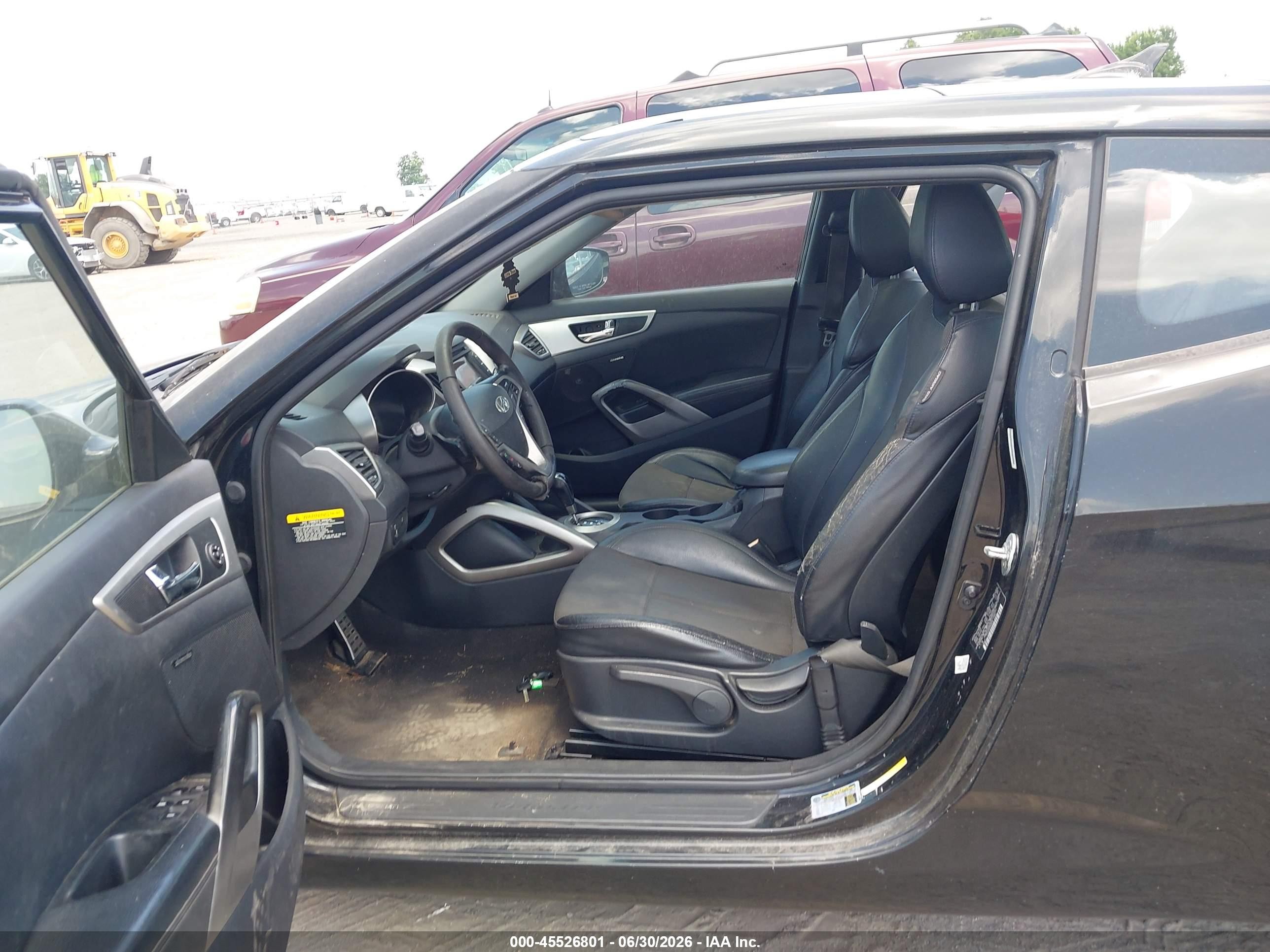 2013 Hyundai Veloster Base W/black Black vin: KMHTC6AD6DU153033