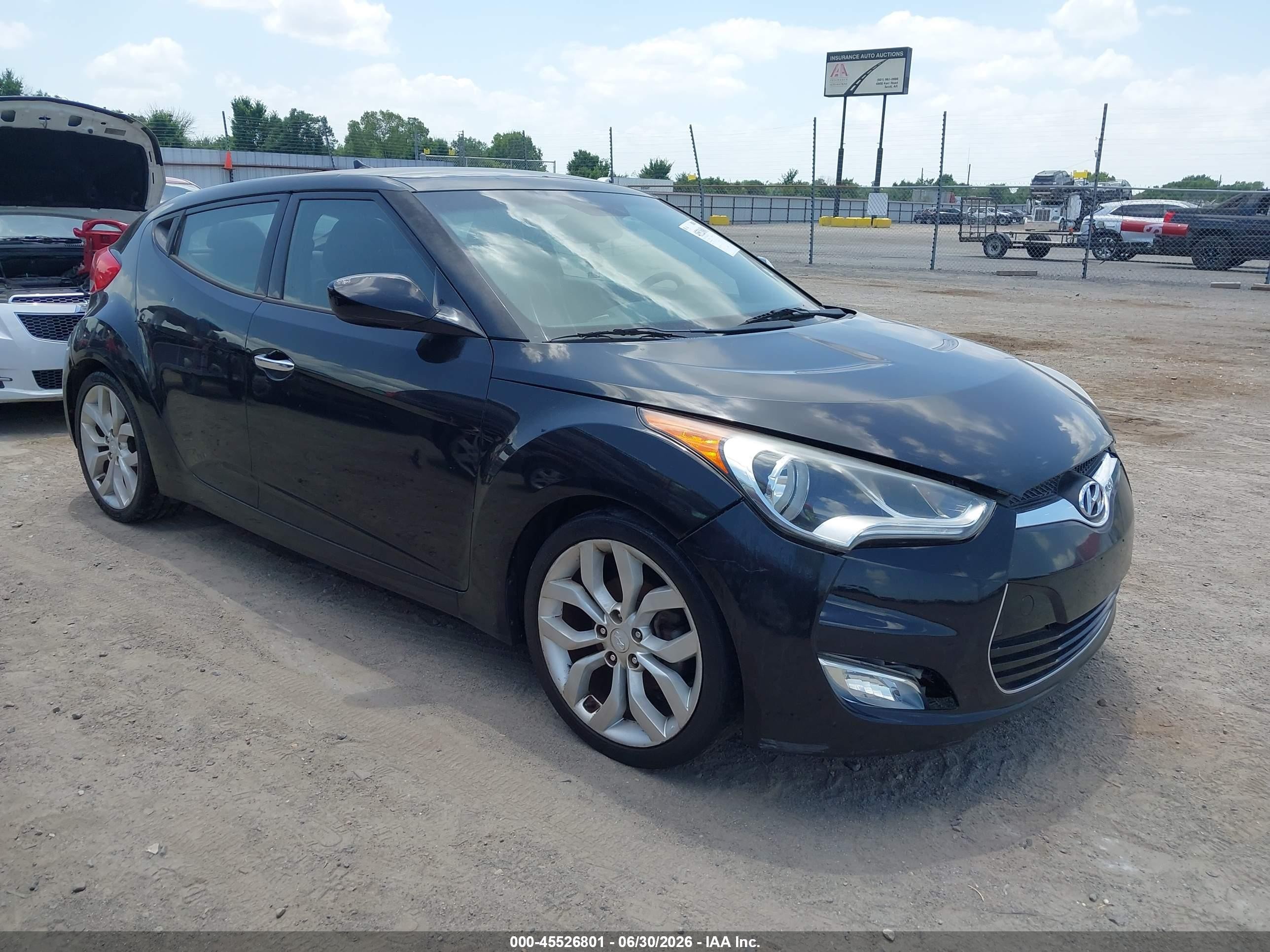 2013 Hyundai Veloster Base W/black Black vin: KMHTC6AD6DU153033