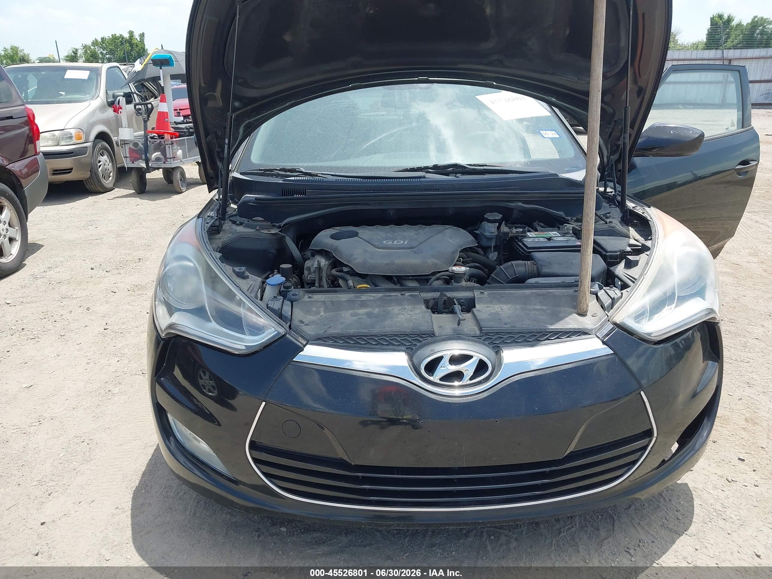 2013 Hyundai Veloster Base W/black Black vin: KMHTC6AD6DU153033