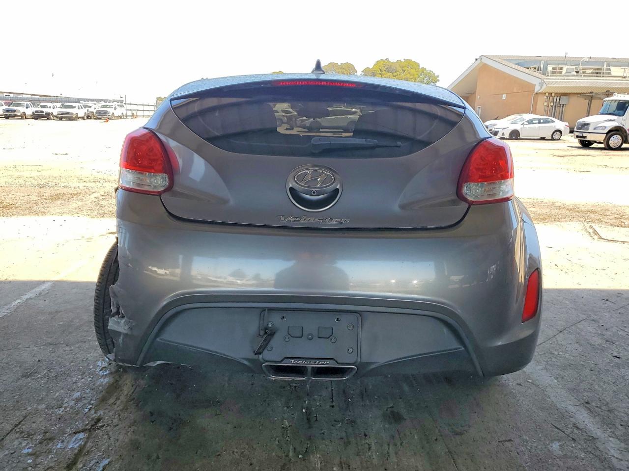 2014 Hyundai Veloster Base Gray vin: KMHTC6AD6EU193565