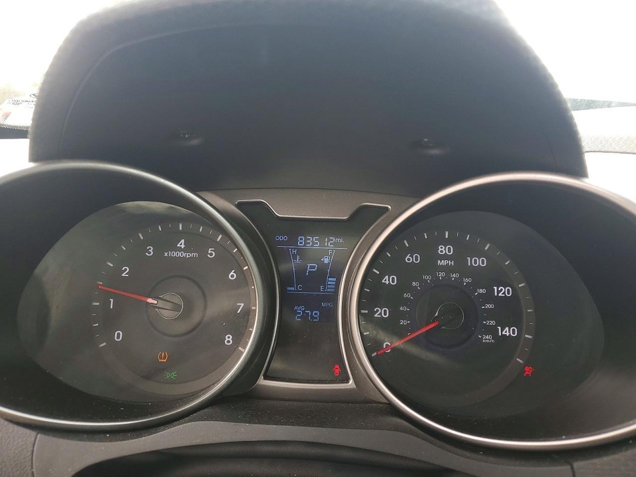 2014 Hyundai Veloster Base Silver vin: KMHTC6AD6EU216598