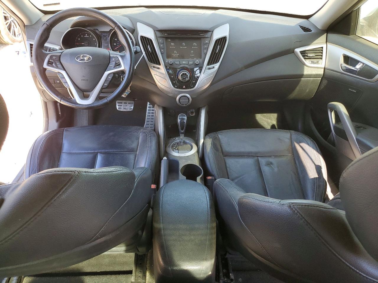 2015 Hyundai Veloster Re:flex Silver vin: KMHTC6AD6FU219745