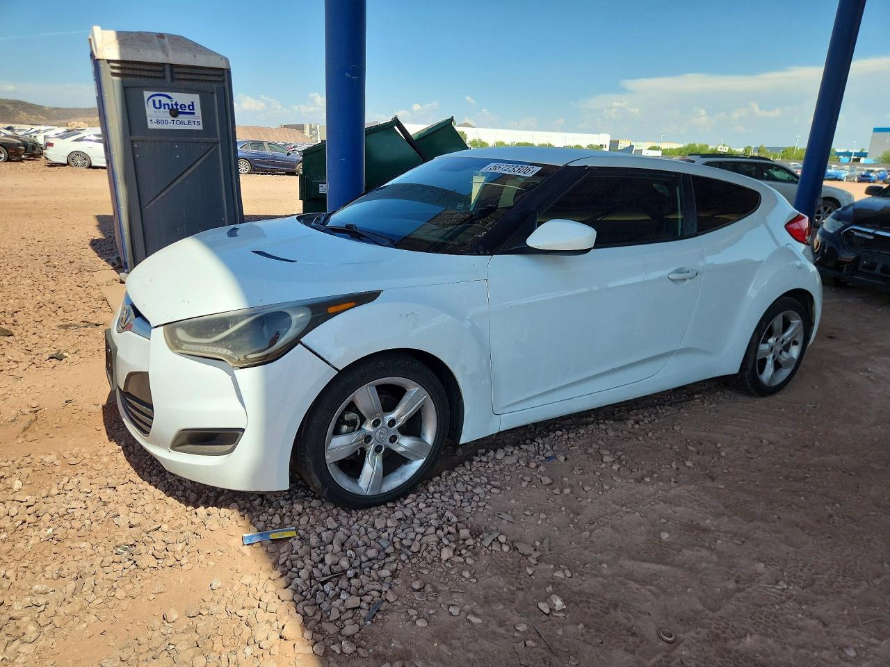 2015 Hyundai Veloster Base Белый vin: KMHTC6AD6FU230874