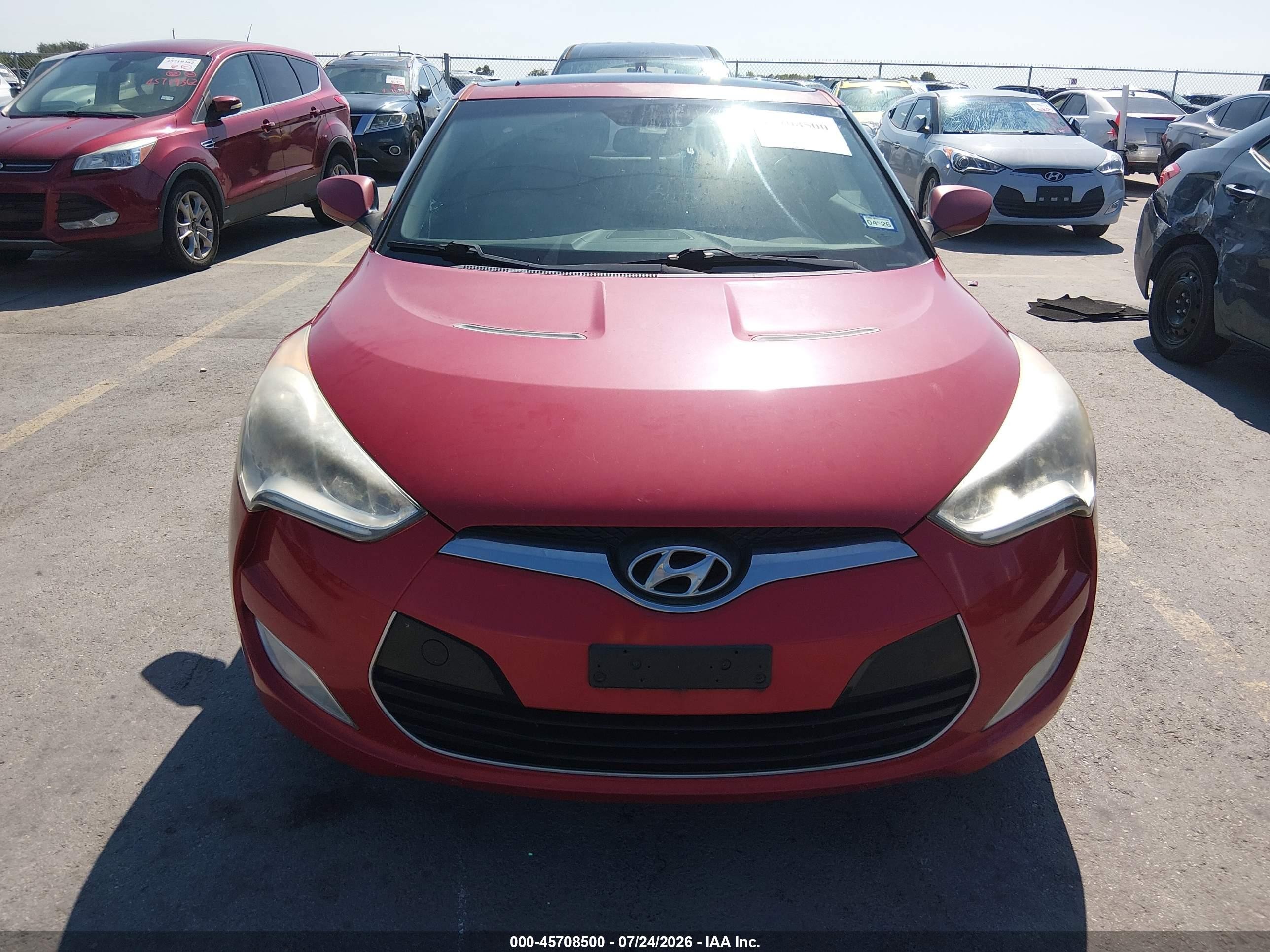 2012 Hyundai Veloster Base W/gray Red vin: KMHTC6AD7CU023423