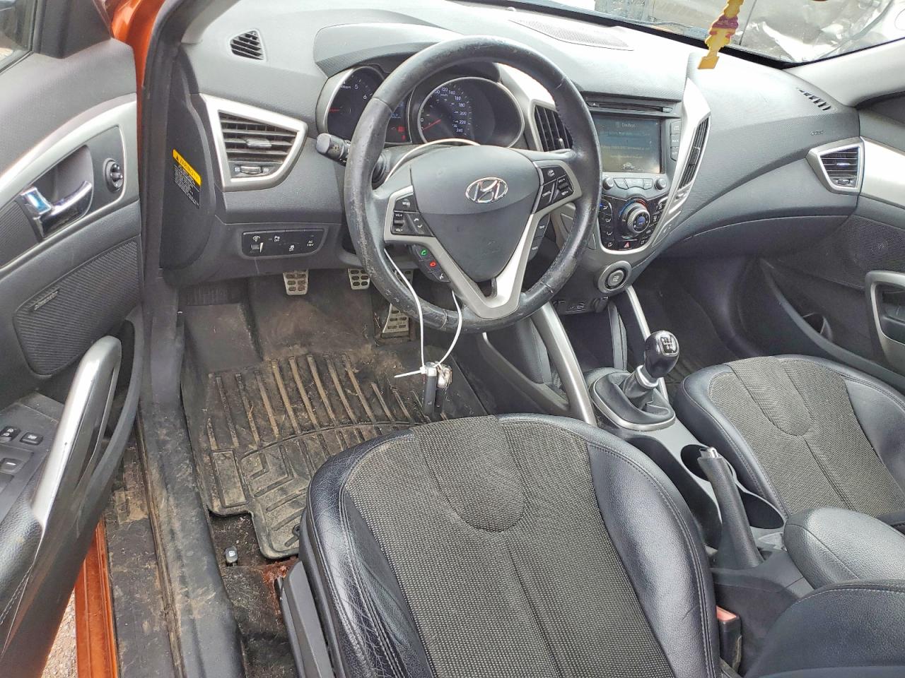 2012 Hyundai Veloster Base Оранжевый vin: KMHTC6AD7CU023812