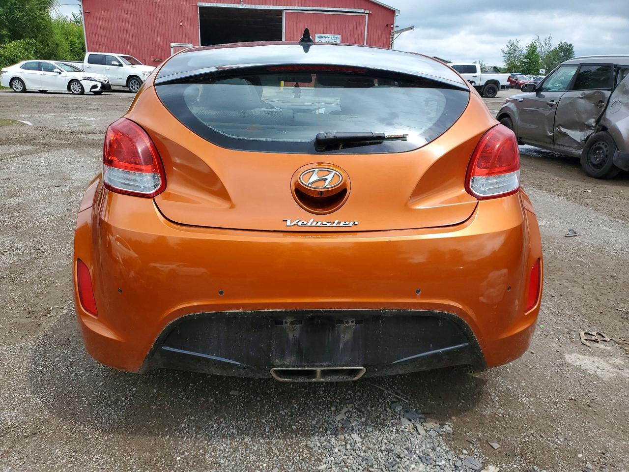 2012 Hyundai Veloster Base Оранжевый vin: KMHTC6AD7CU023812