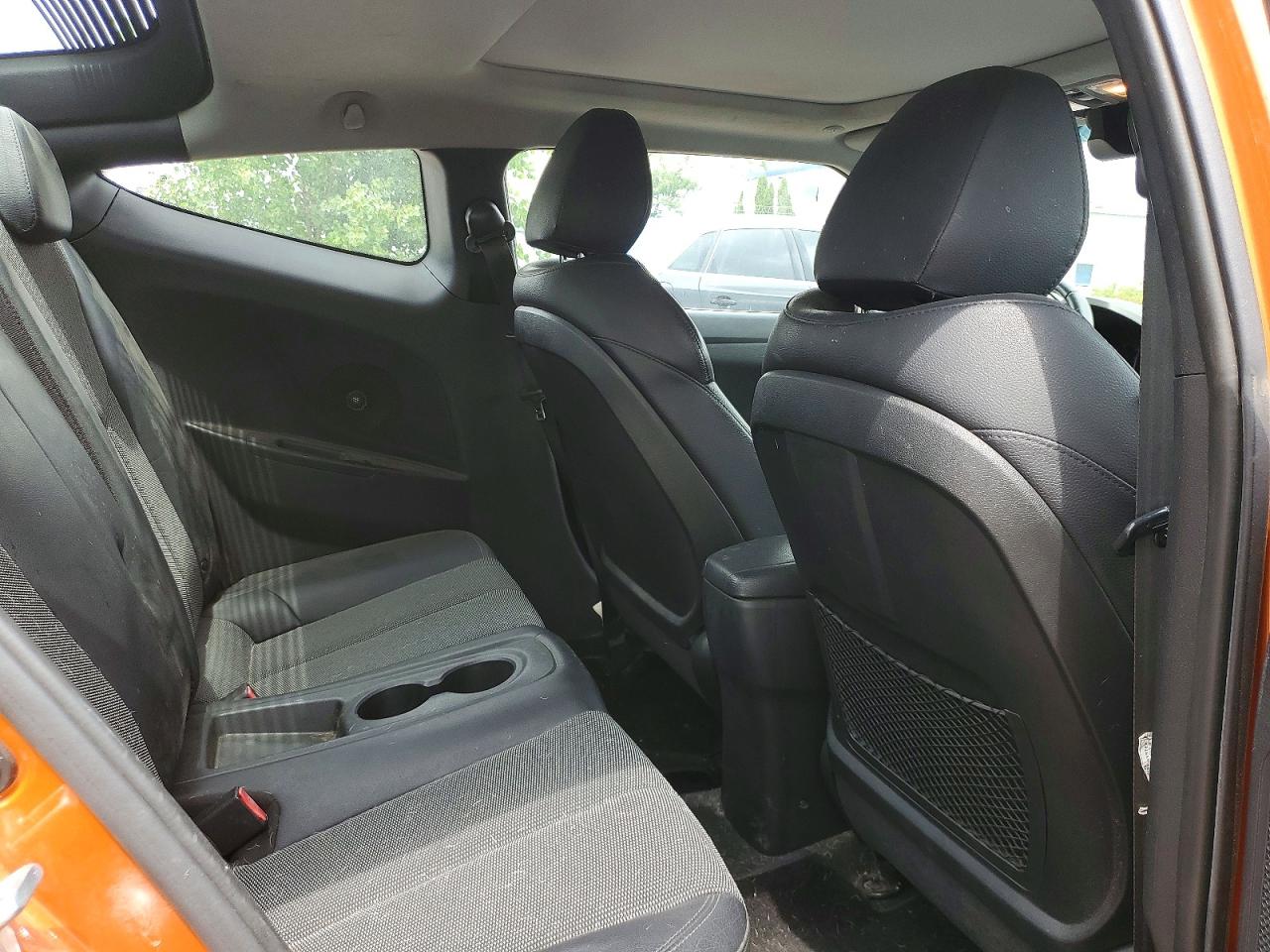 2012 Hyundai Veloster Base Оранжевый vin: KMHTC6AD7CU023812