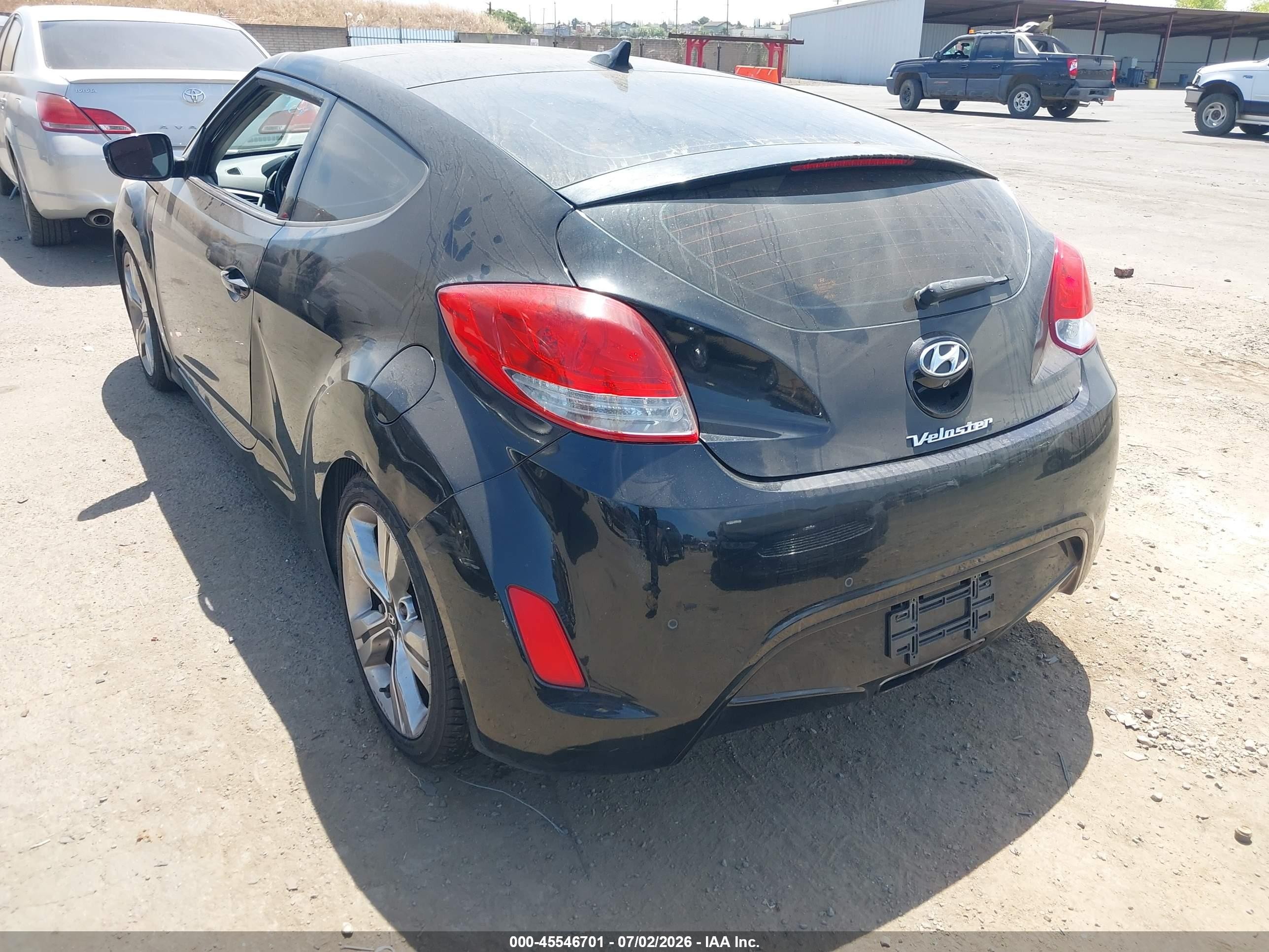 2012 Hyundai Veloster Base W/red/black Black vin: KMHTC6AD7CU048287