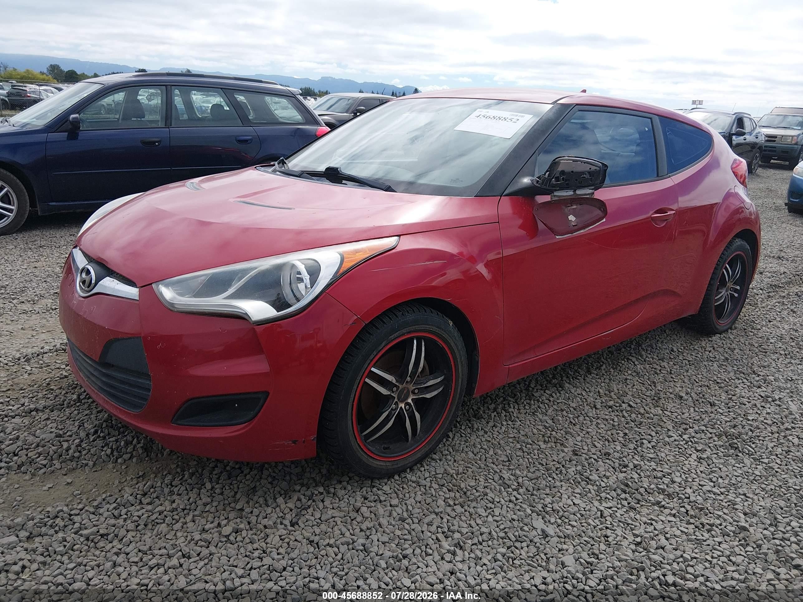 2012 Hyundai Veloster Base W/gray Red vin: KMHTC6AD7CU066238