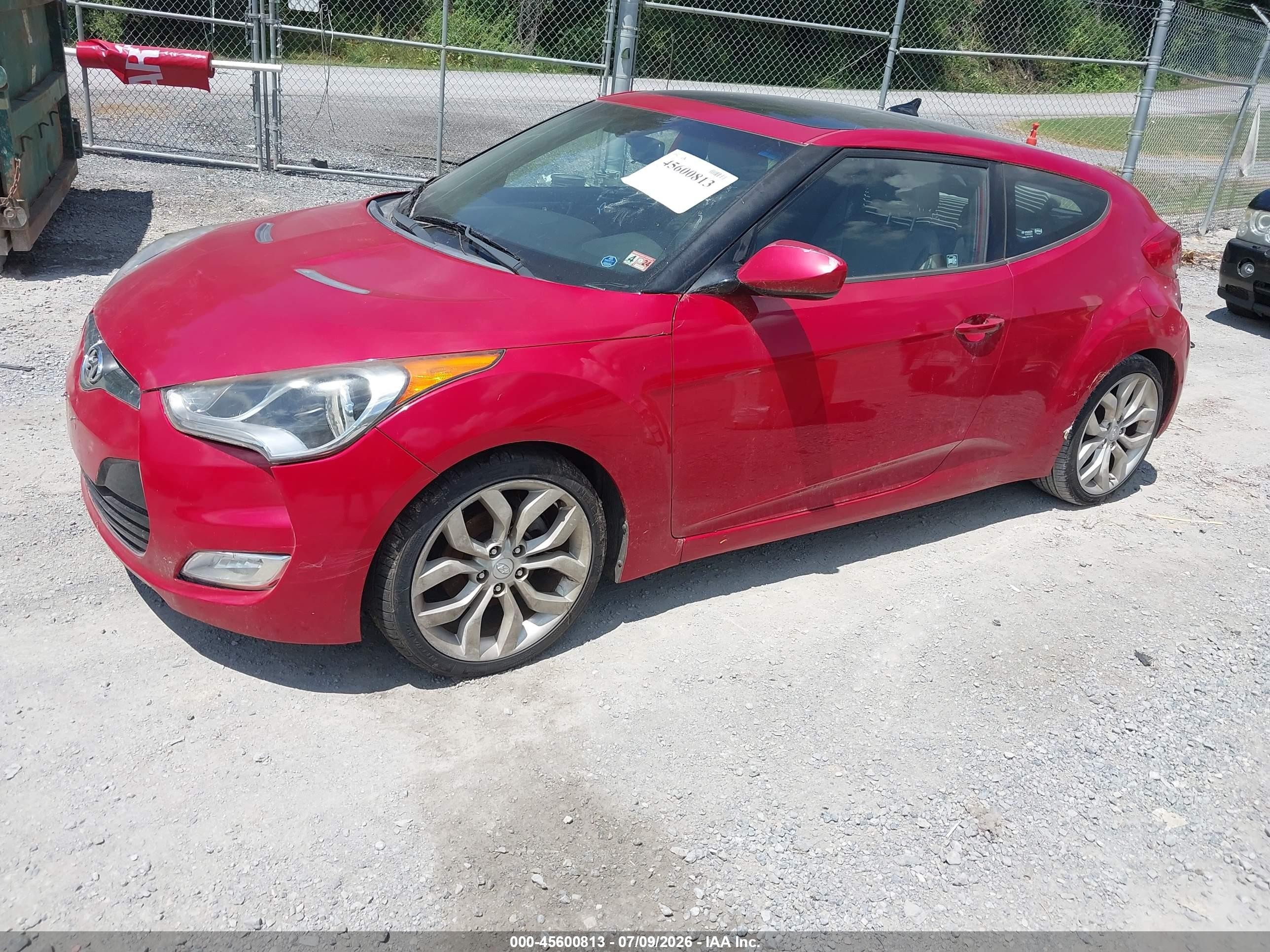2012 Hyundai Veloster Base W/gray Red vin: KMHTC6AD7CU069673