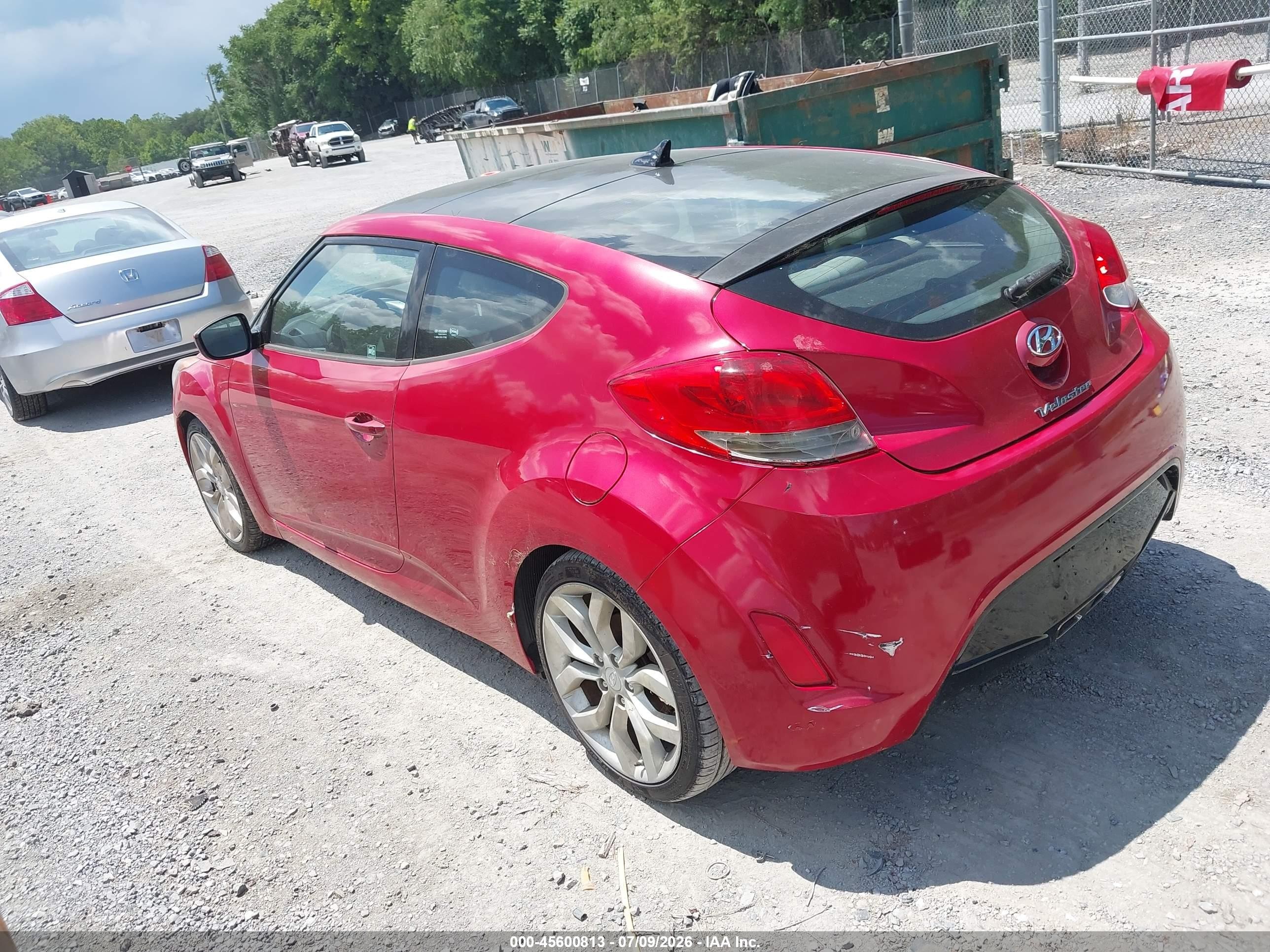 2012 Hyundai Veloster Base W/gray Red vin: KMHTC6AD7CU069673