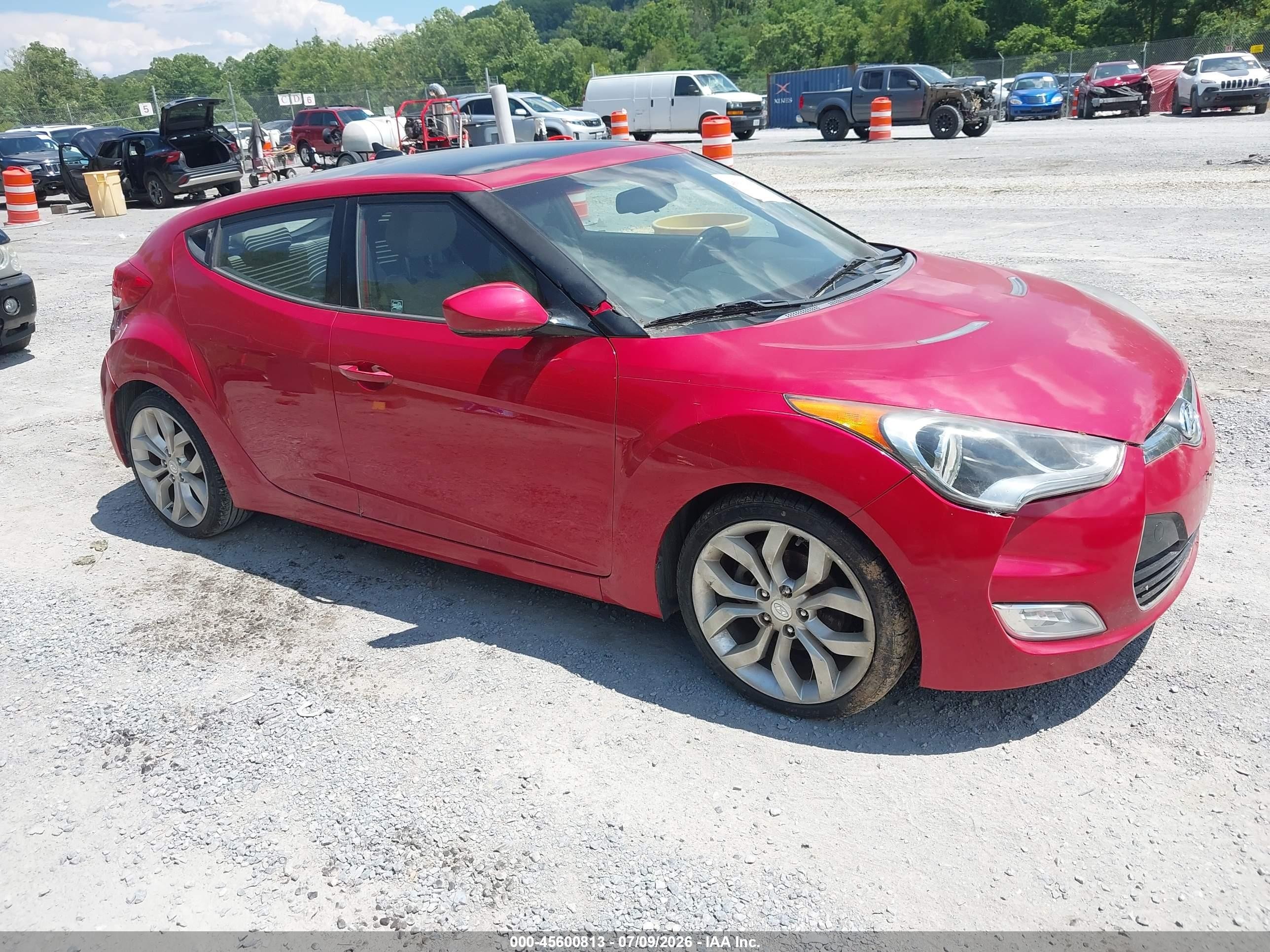 2012 Hyundai Veloster Base W/gray Red vin: KMHTC6AD7CU069673