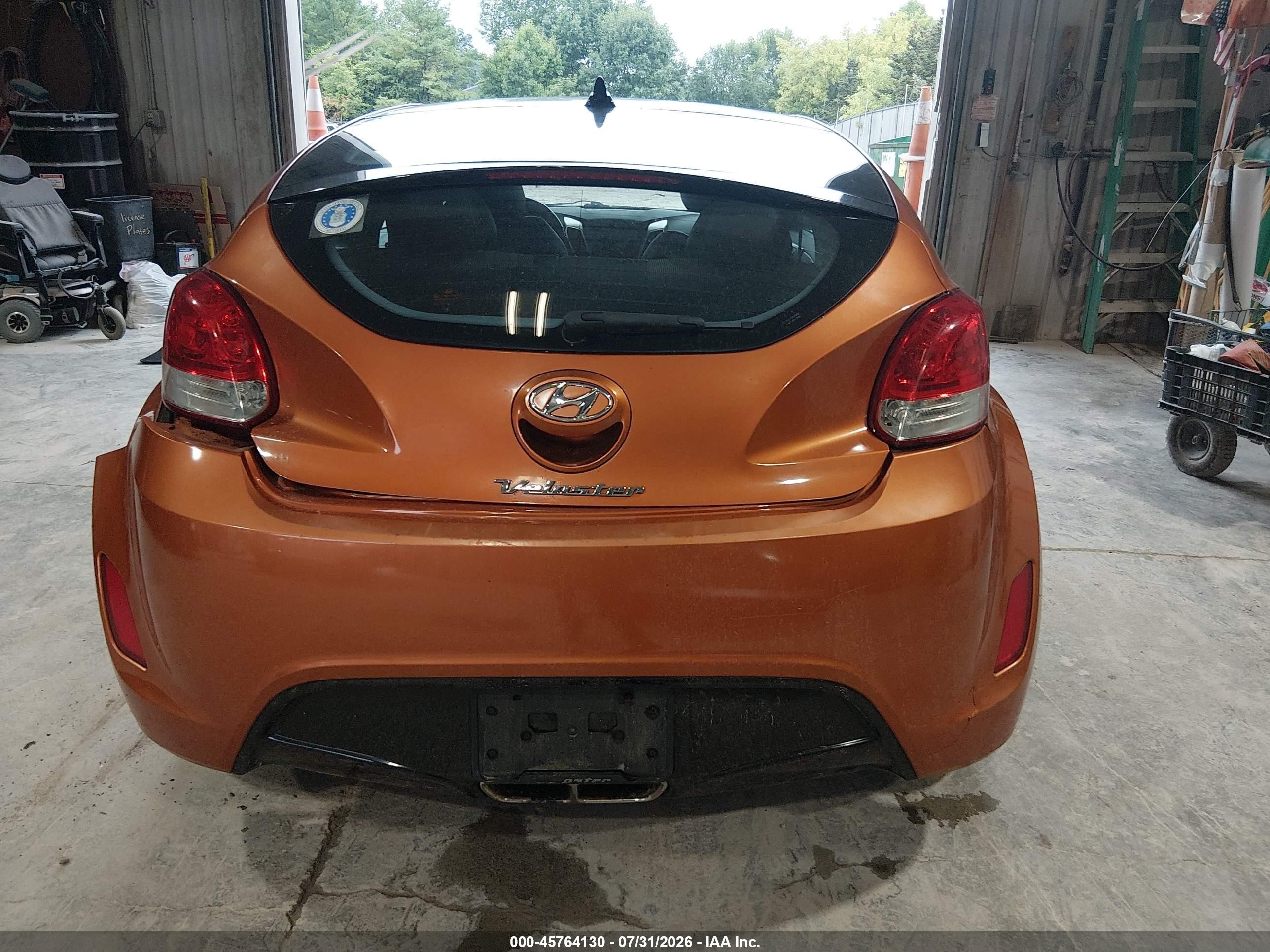 2012 Hyundai Veloster Base W/black Orange vin: KMHTC6AD7CU070371