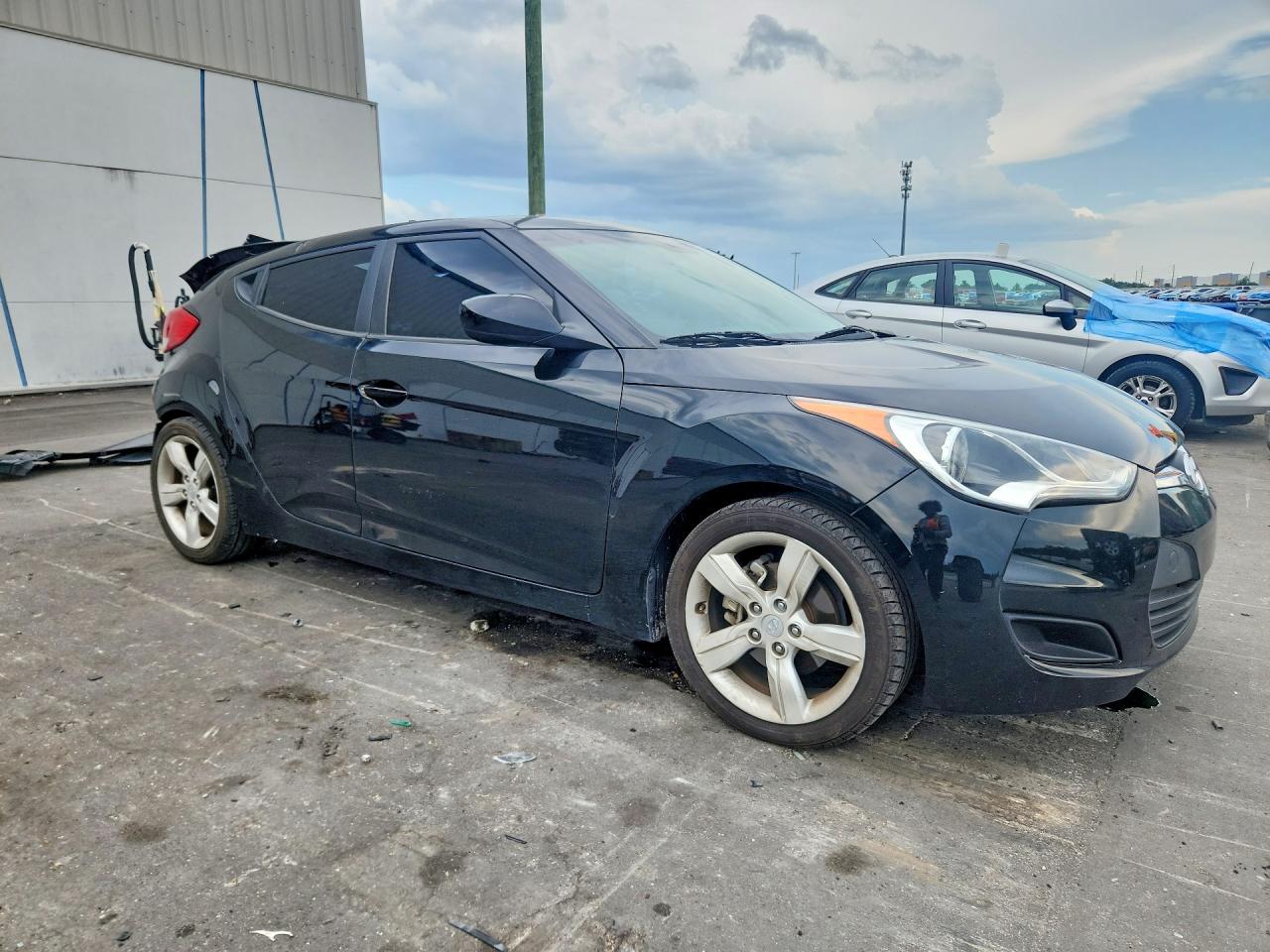 2012 Hyundai Veloster Base Black vin: KMHTC6AD7CU078390