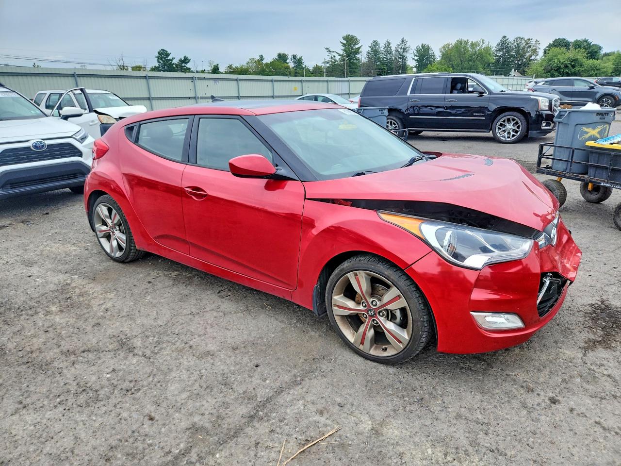 2013 Hyundai Veloster Base Red vin: KMHTC6AD7DU093991