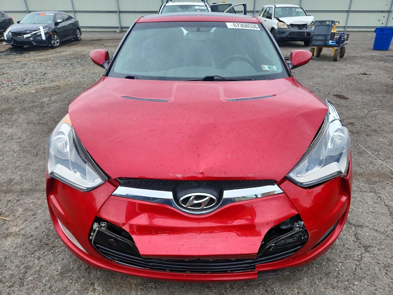 2013 Hyundai Veloster Base Red vin: KMHTC6AD7DU093991