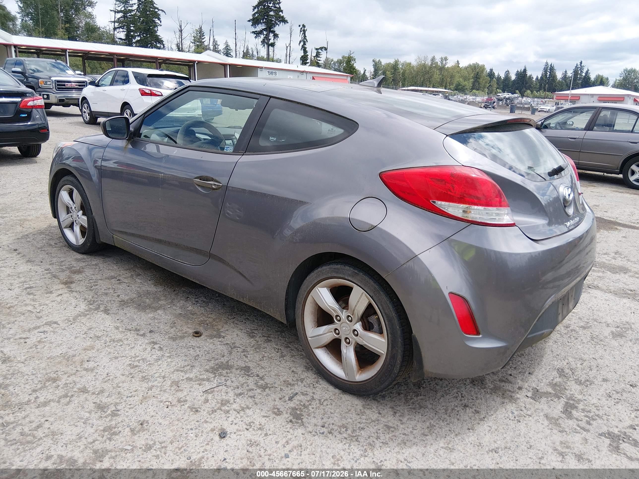 2013 Hyundai Veloster Base W/black Gray vin: KMHTC6AD7DU103192