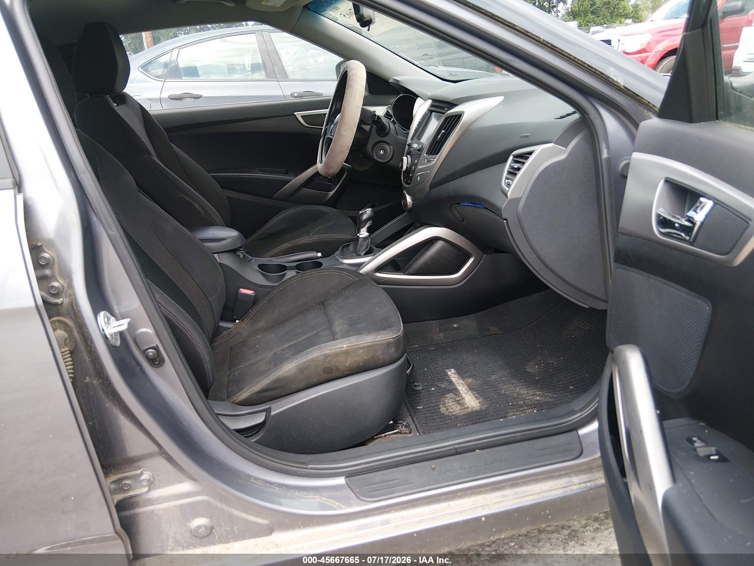 2013 Hyundai Veloster Base W/black Gray vin: KMHTC6AD7DU103192