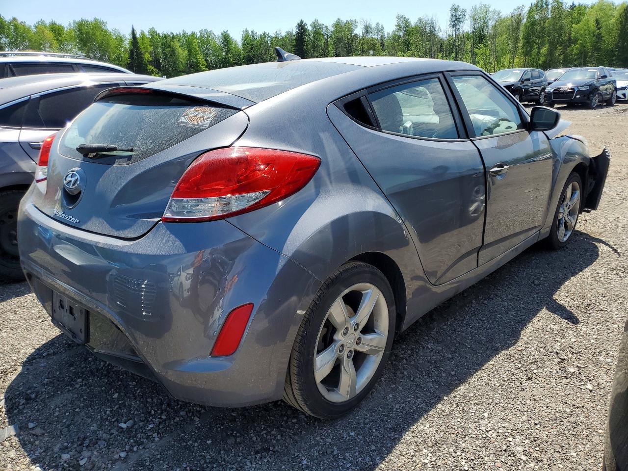 2013 Hyundai Veloster Base Gray vin: KMHTC6AD7DU109252