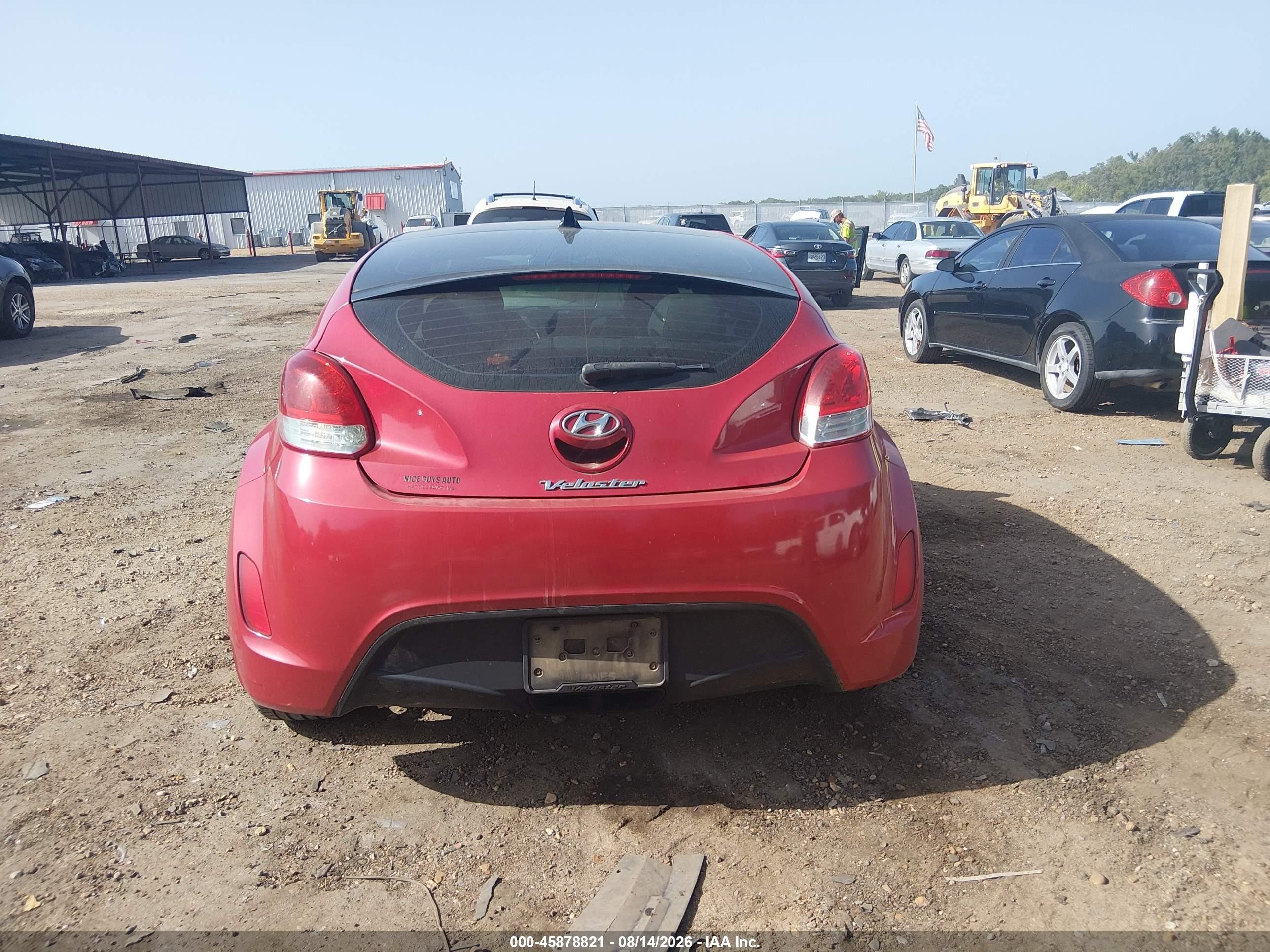 2013 Hyundai Veloster Base W/gray Red vin: KMHTC6AD7DU140307