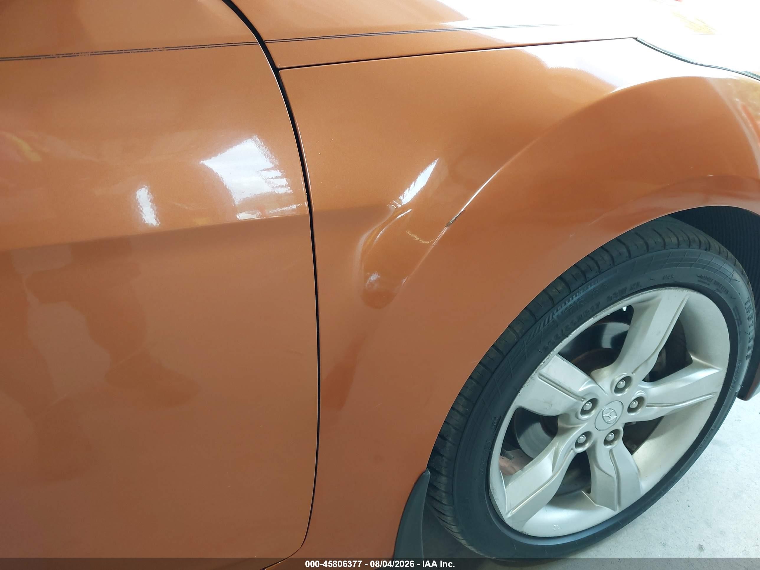 2013 Hyundai Veloster Base W/black Orange vin: KMHTC6AD7DU155437