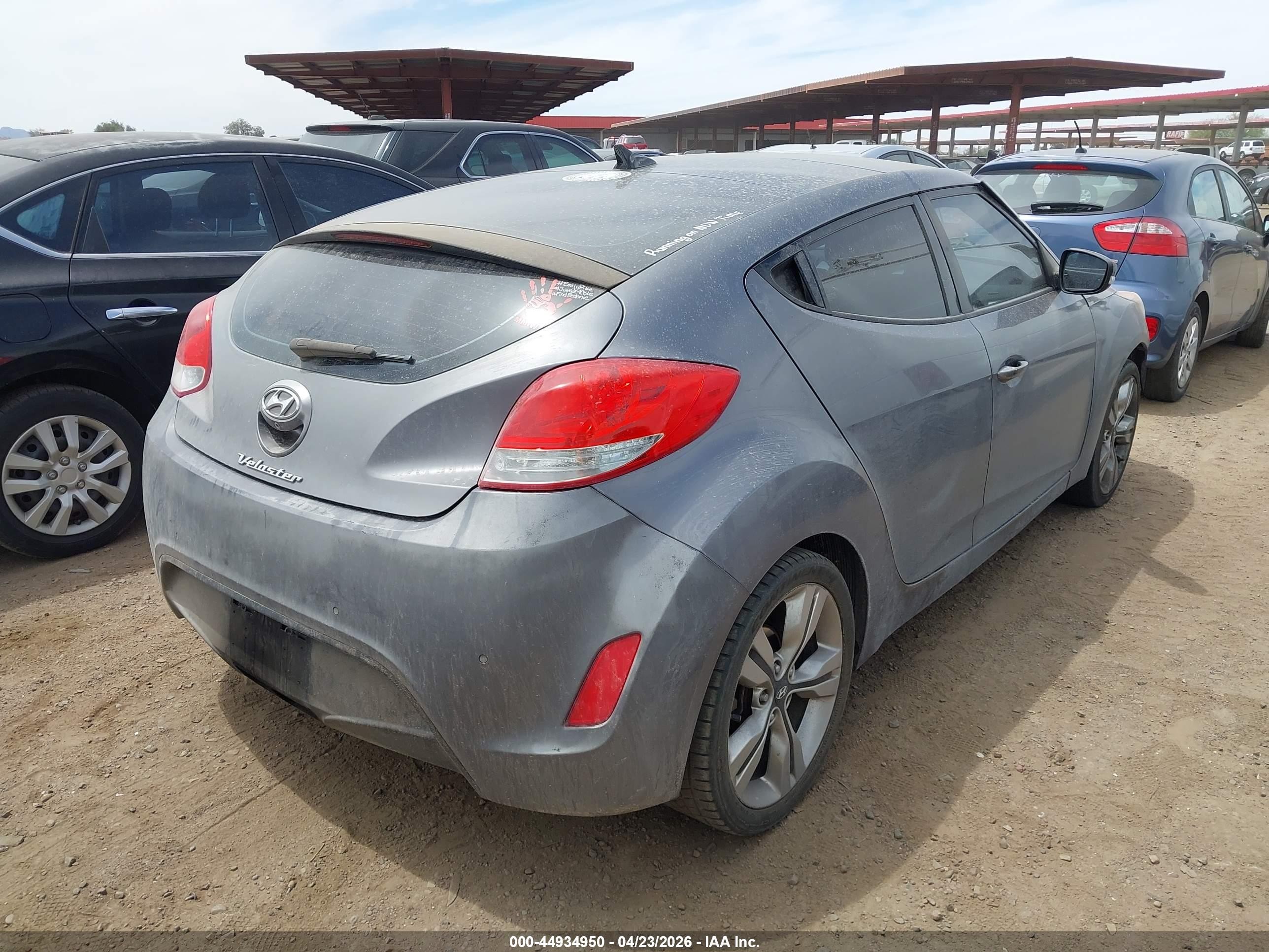 2013 Hyundai Veloster Base W/black Gray vin: KMHTC6AD7DU157060