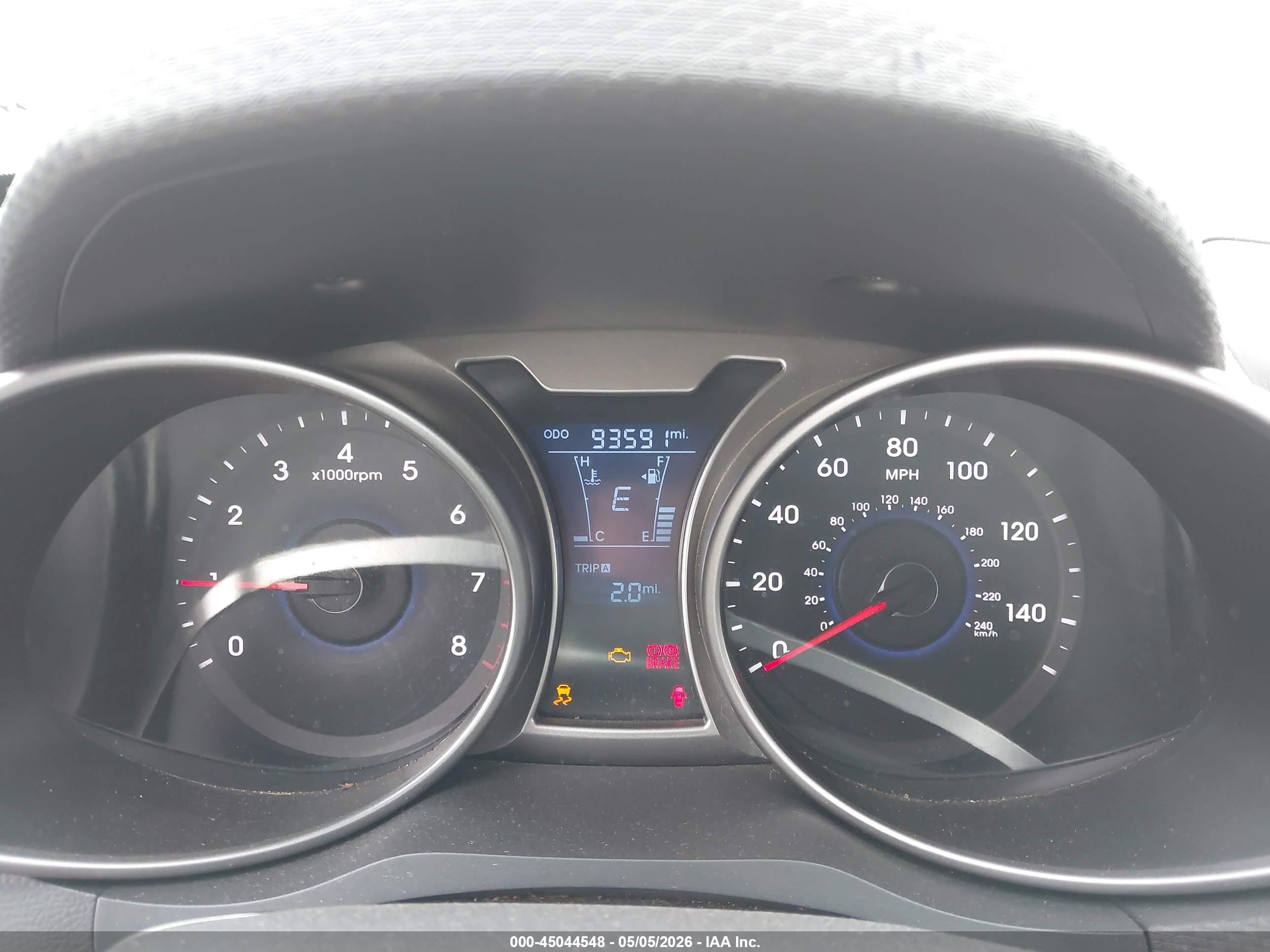 2016 Hyundai Veloster   Red vin: KMHTC6AD7GU286999