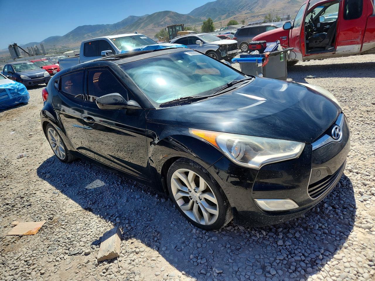 2012 Hyundai Veloster Base Black vin: KMHTC6AD8CU061727