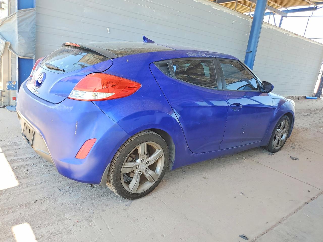 2012 Hyundai Veloster Base Blue vin: KMHTC6AD8CU082559